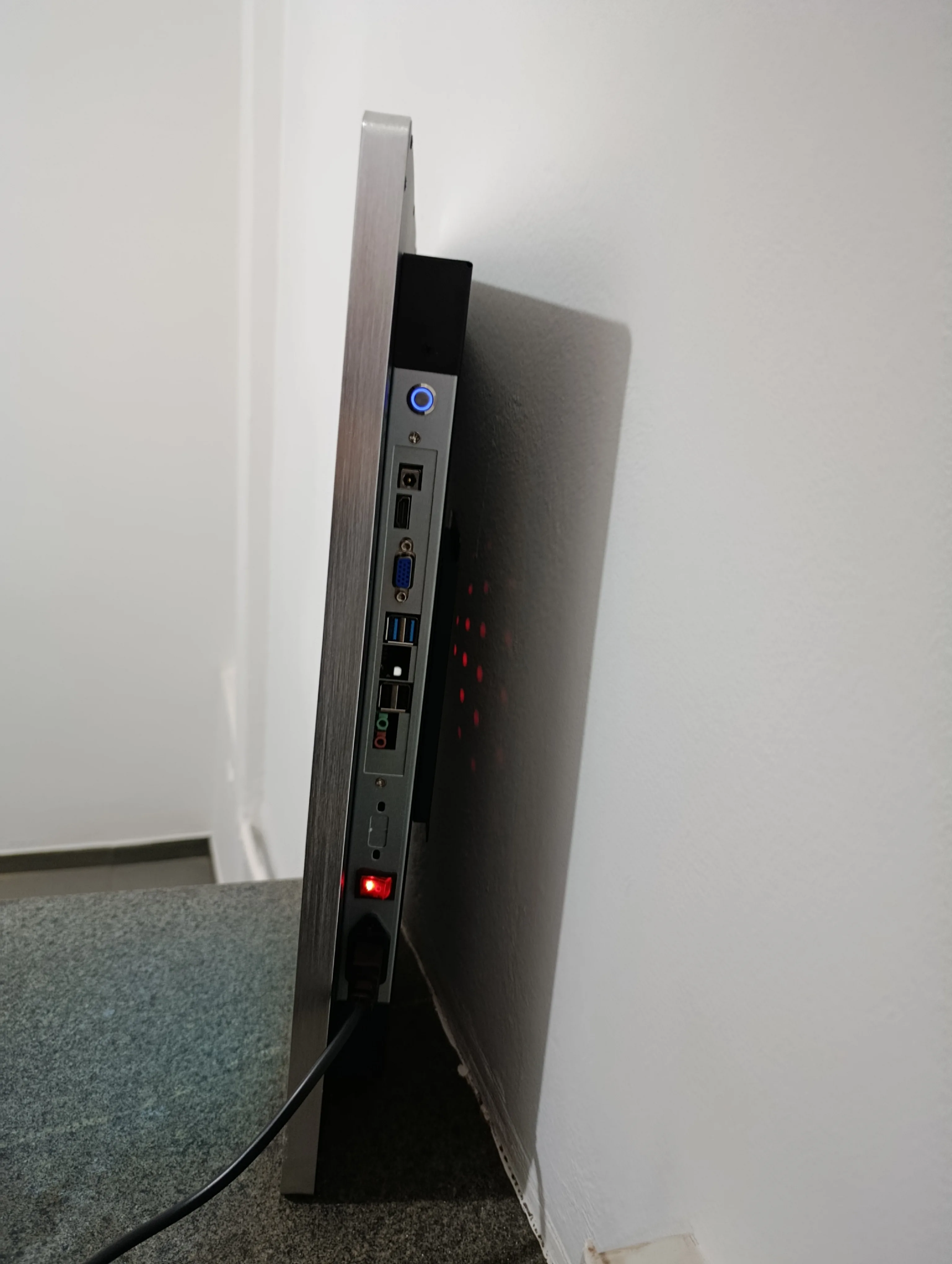 Computador integrado da tela digital 22”